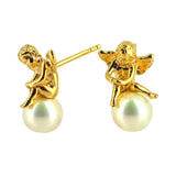 Pearl of Angels sitzender Engel Ohrstecker aus Silber goldplattiert mit weißer Muschelkernperle