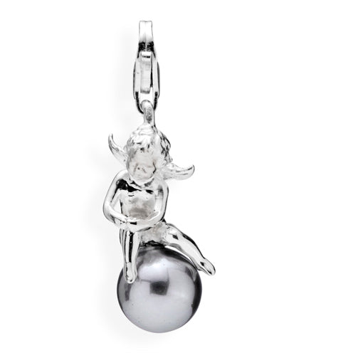 Angel Charm sitzender Engel aus Silber mit grauer Muschelkernperle und Karabiner