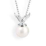 Mini's, Fly with Me Anhänger aus Silber mit Zirkonia und Muschelkernperle.