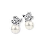 Pearl of Angels schlafender Engel Ohrstecker aus Silber mit weißer Muschelkernperle